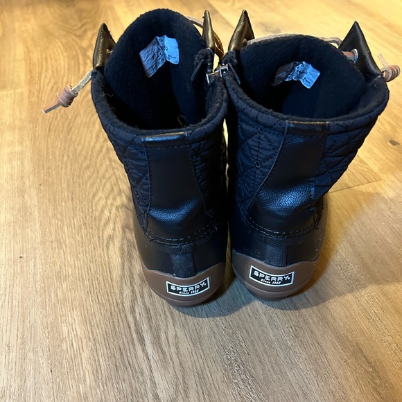 Women’s Black Sperry Saltwater Duck Boot size 10 - Picture 4 of 4